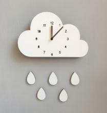 Horloge murale en bois forme nuage – 3 couleurs