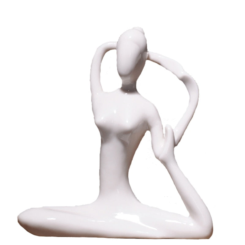 Figurine céramique pose de yoga – style abstrait