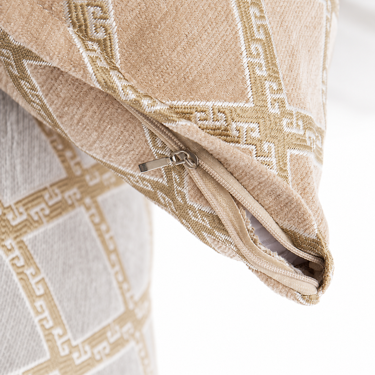 Housse de coussin jacquard vintage en chenille, 45 x 45 cm — visuel 4 en français